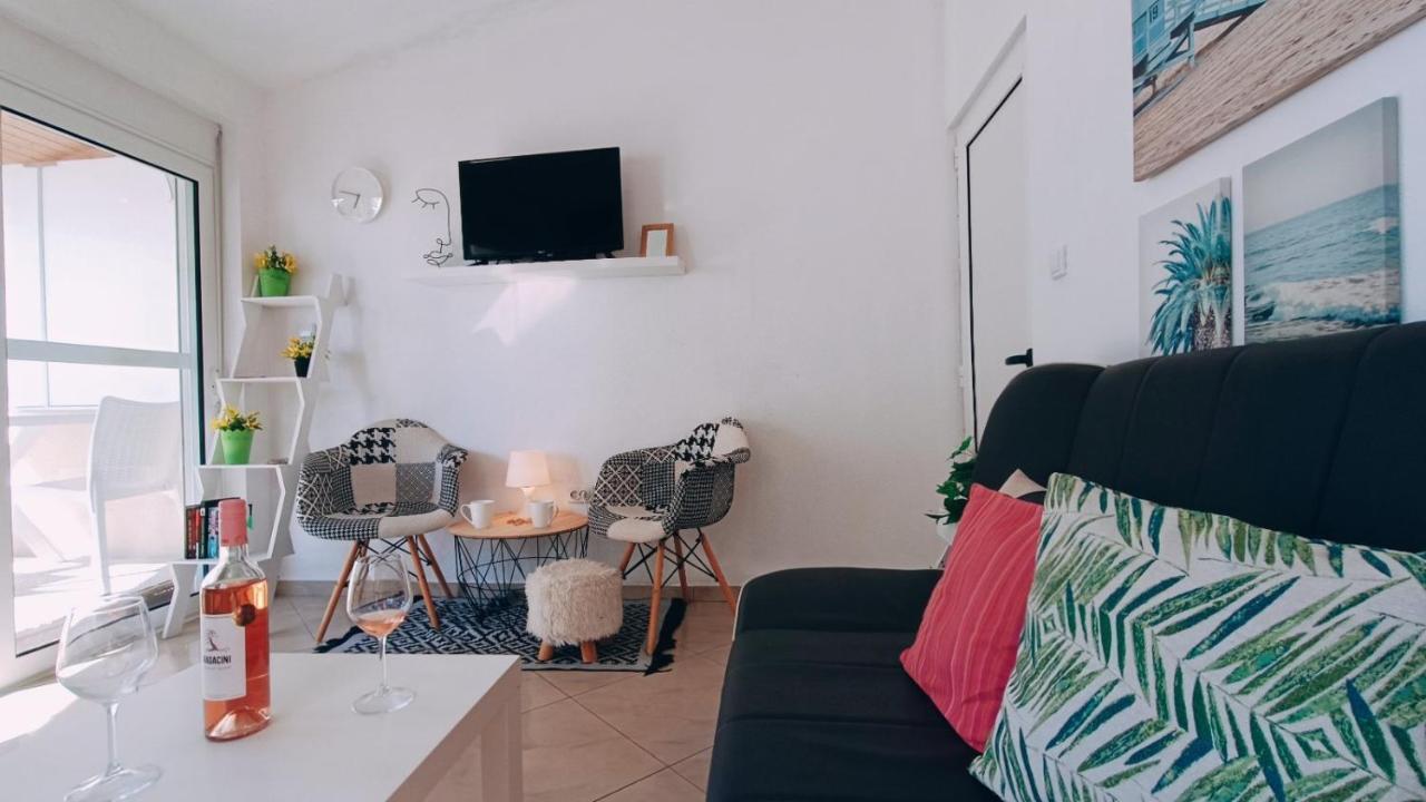 Beach Apartment With Beach Chairs N.1 Utjeha Exteriér fotografie