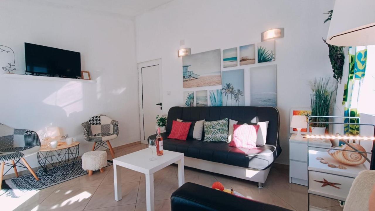Beach Apartment With Beach Chairs N.1 Utjeha Exteriér fotografie