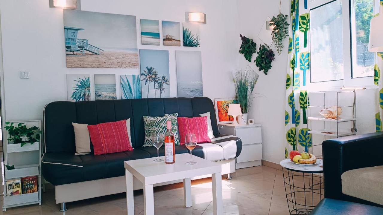 Beach Apartment With Beach Chairs N.1 Utjeha Exteriér fotografie
