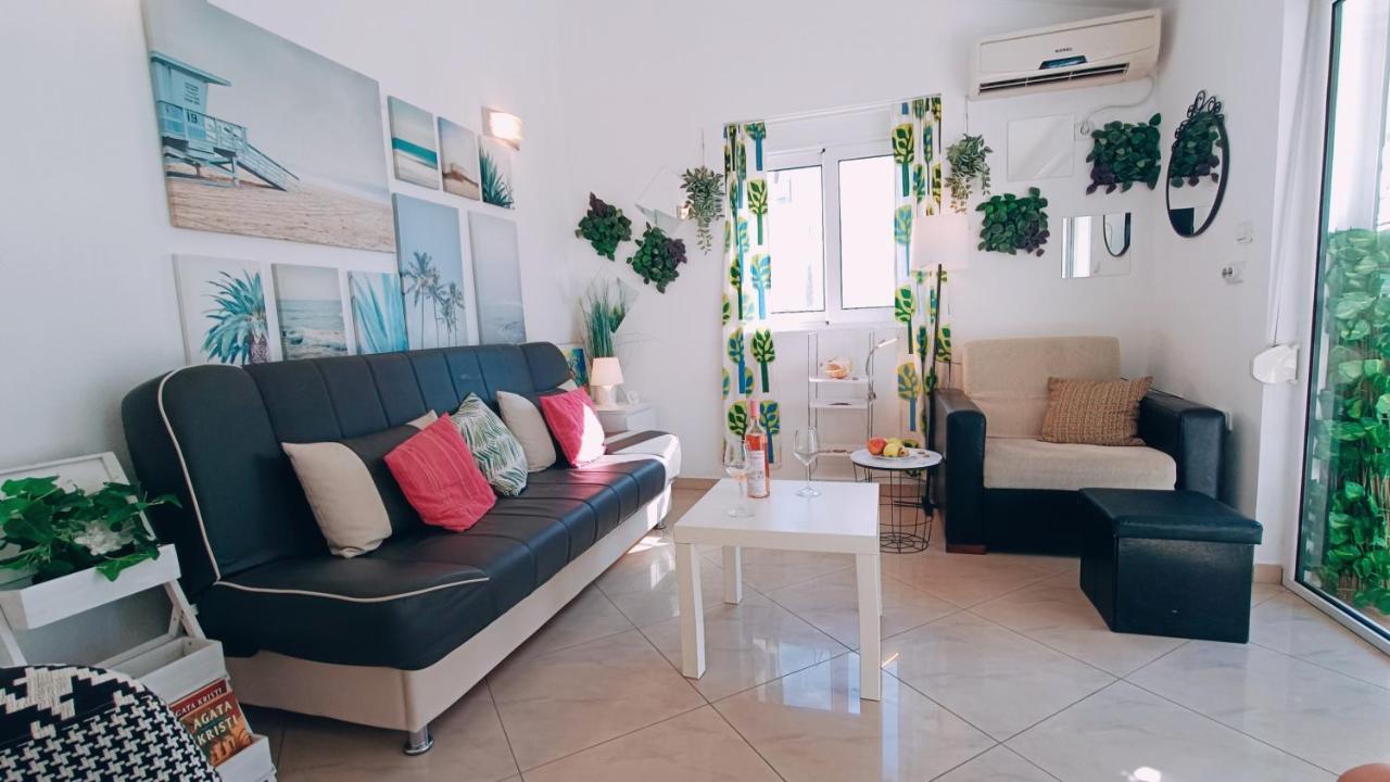 Beach Apartment With Beach Chairs N.1 Utjeha Exteriér fotografie