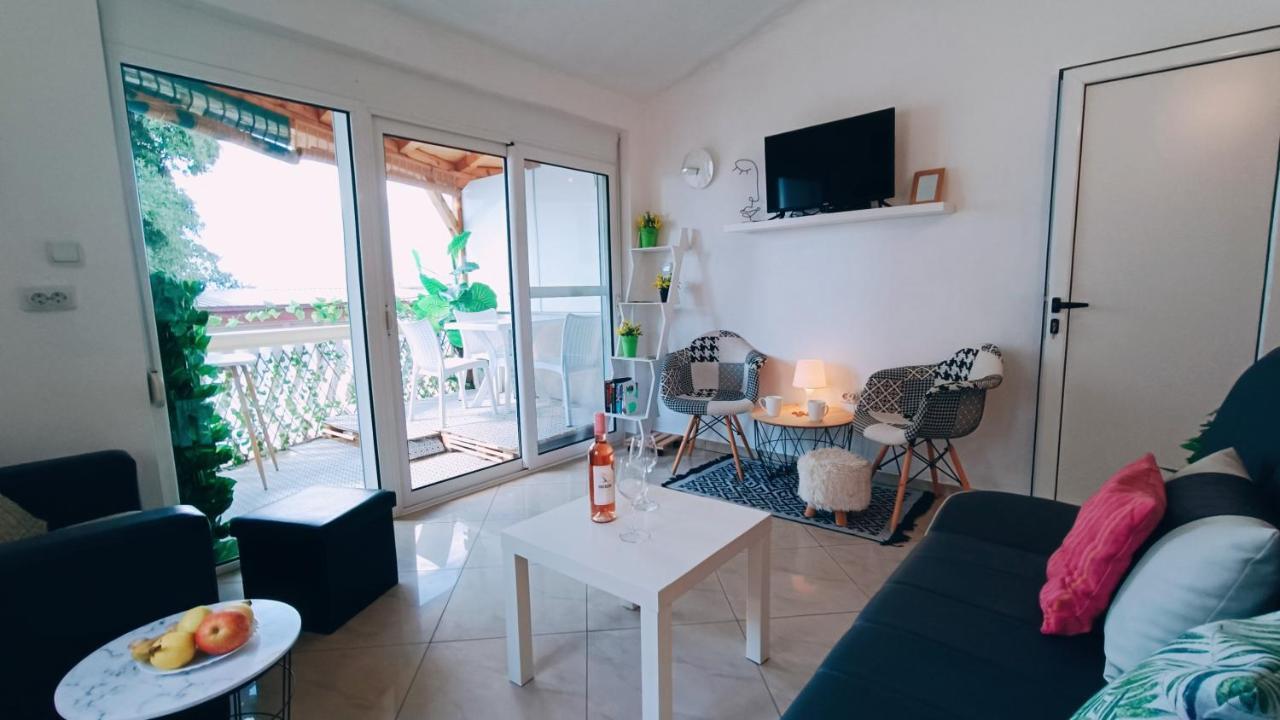 Beach Apartment With Beach Chairs N.1 Utjeha Exteriér fotografie