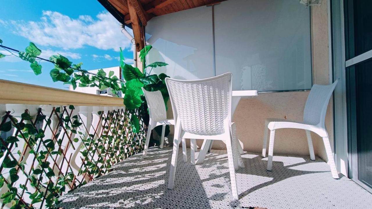 Beach Apartment With Beach Chairs N.1 Utjeha Exteriér fotografie
